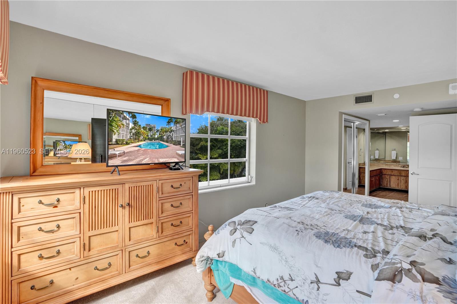 ADMIRALTY APTS - CO-OP - Residential