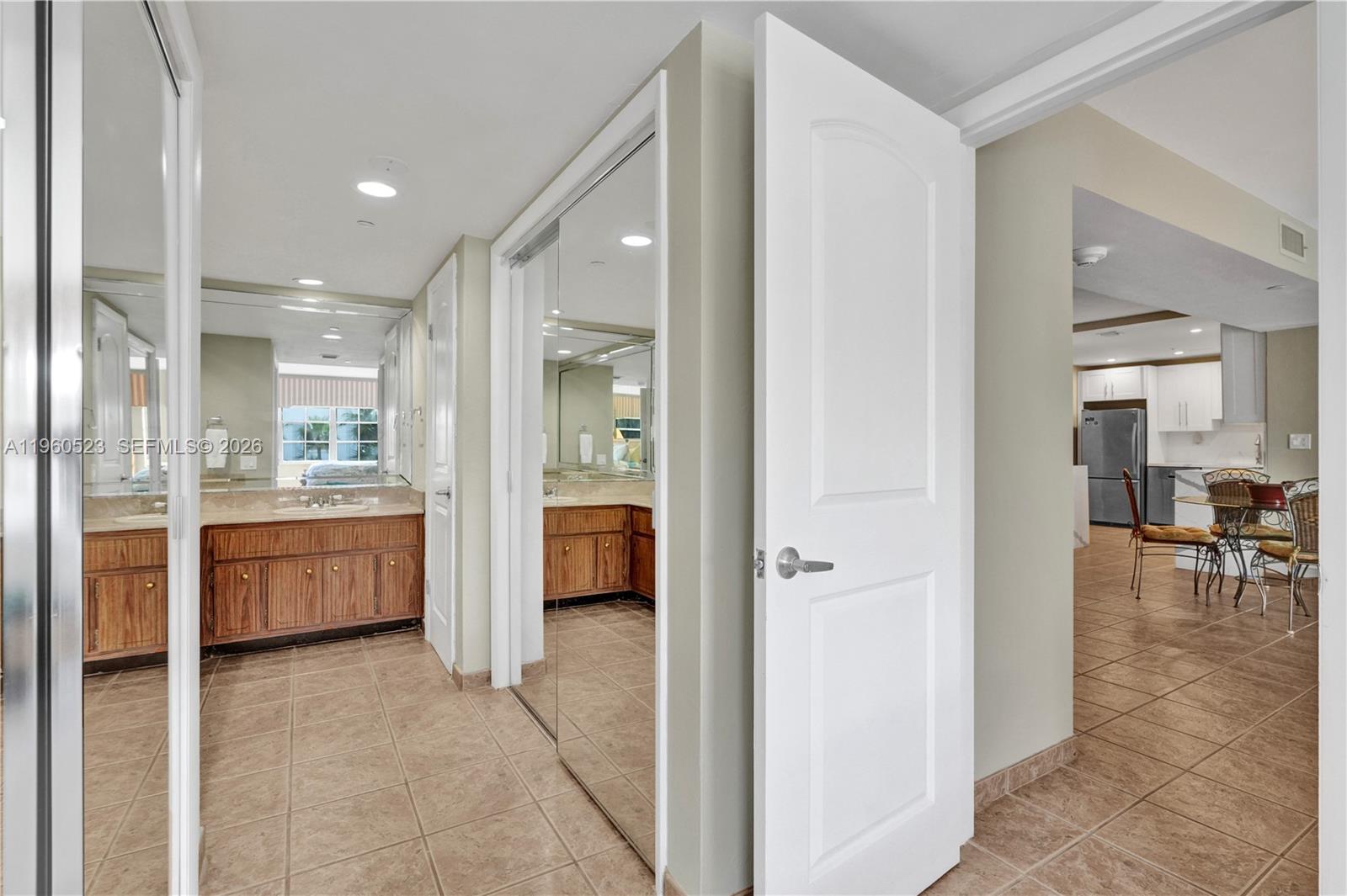 ADMIRALTY APTS - CO-OP - Residential