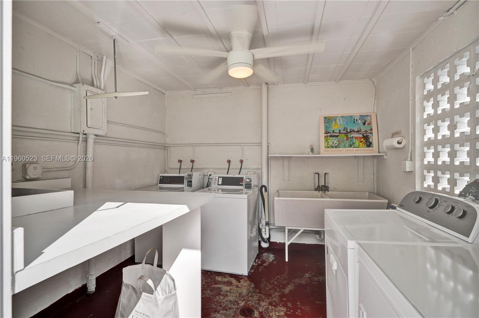 ADMIRALTY APTS - CO-OP - Residential