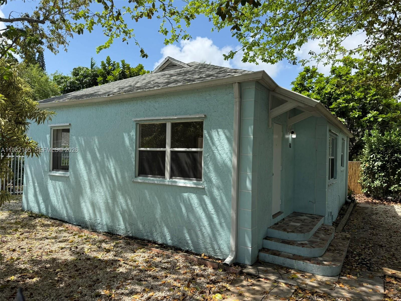 DIXIE HIGHWAY TRACK - Residential Income