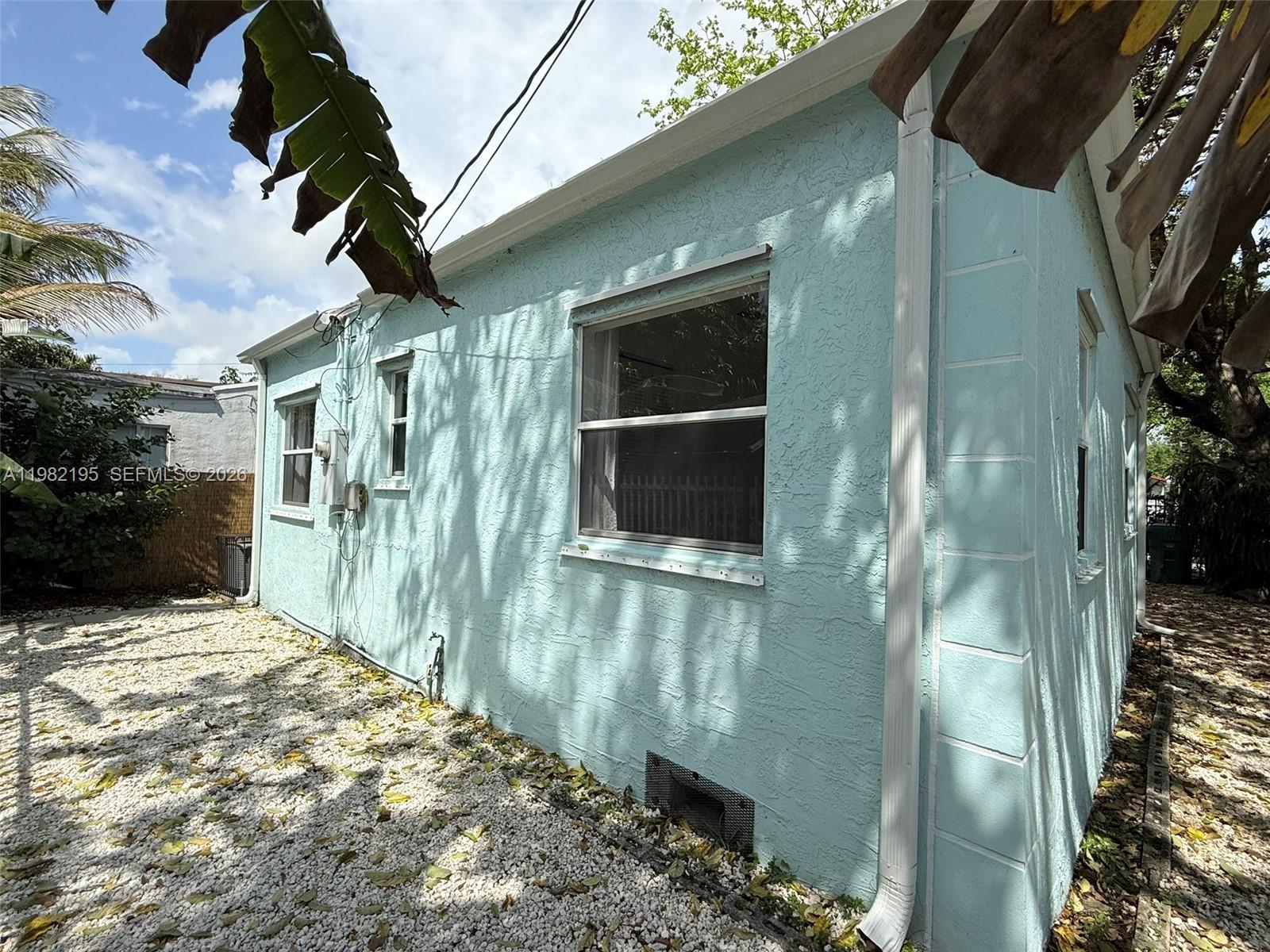 DIXIE HIGHWAY TRACK - Residential Income