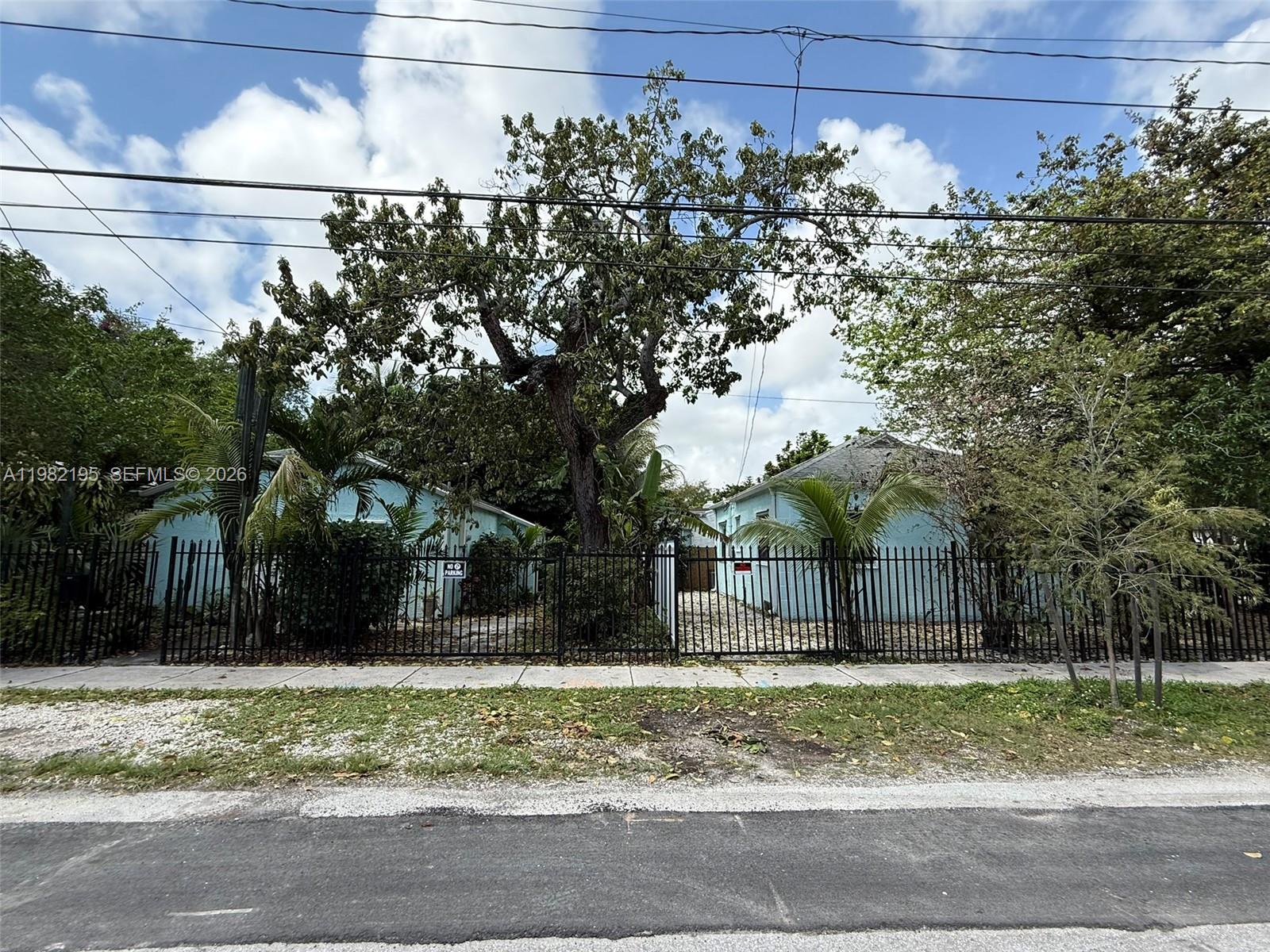 DIXIE HIGHWAY TRACK - Residential Income