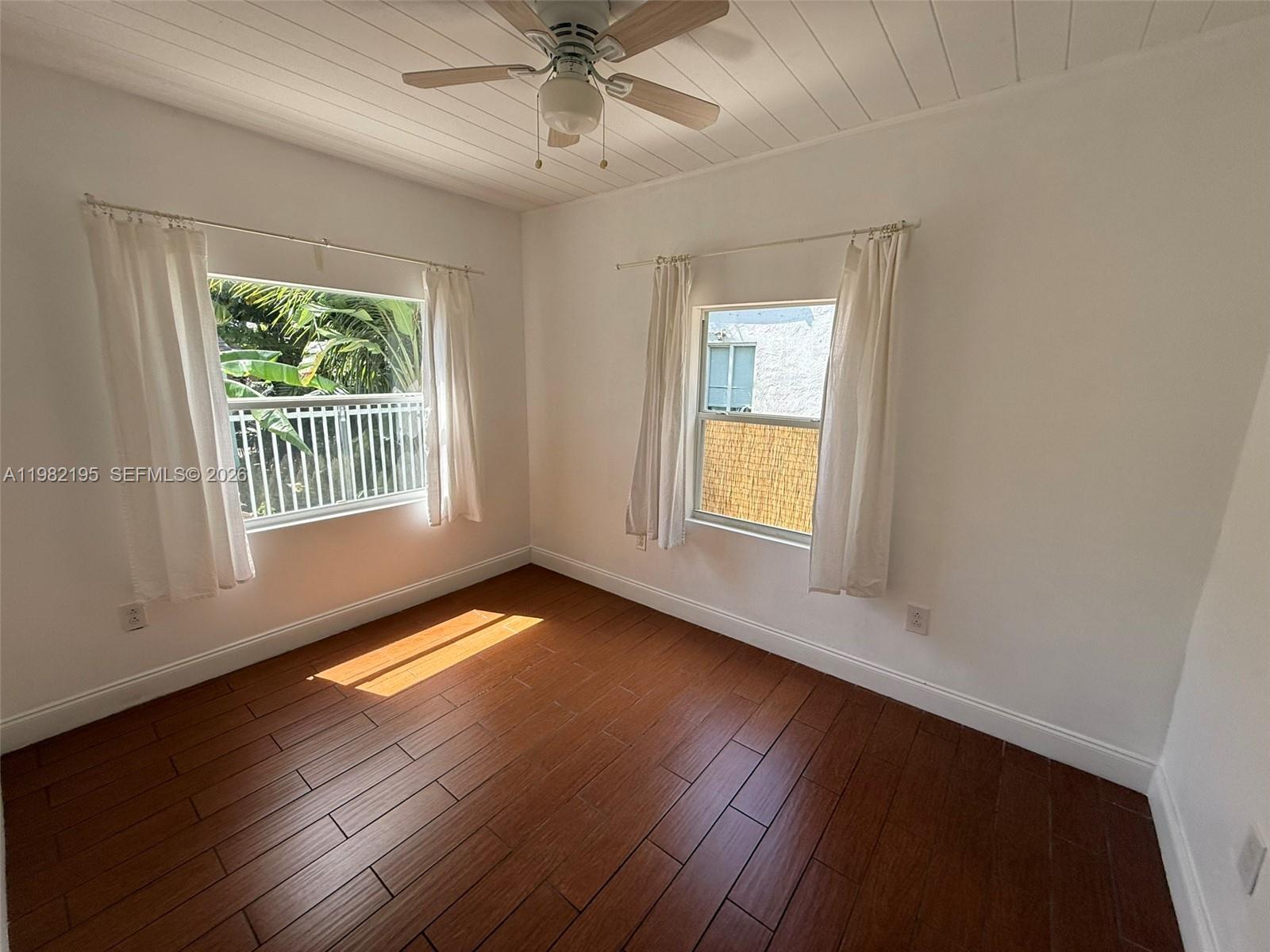 DIXIE HIGHWAY TRACK - Residential Income