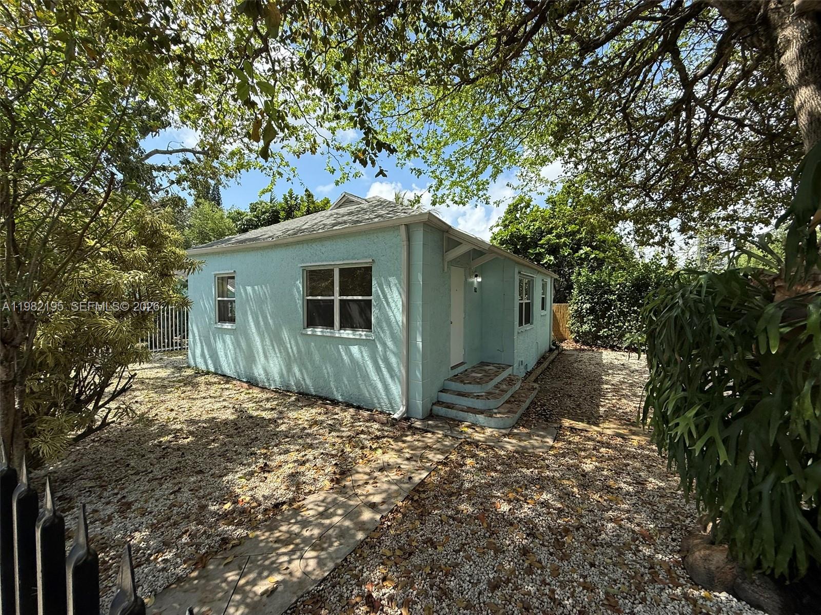 DIXIE HIGHWAY TRACK - Residential Income