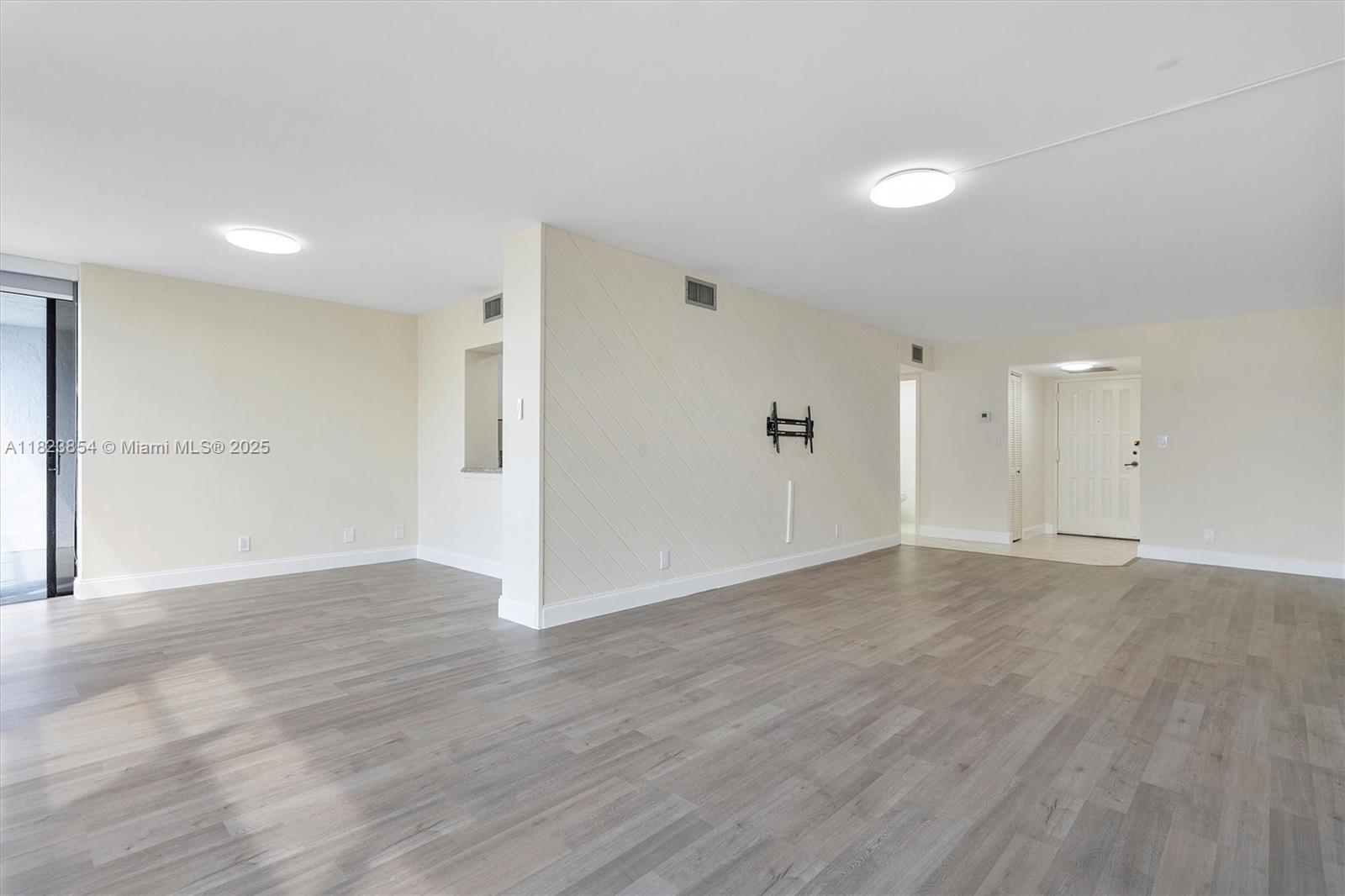 TOWERS OF OCEANVIEW SOUTH - Residential