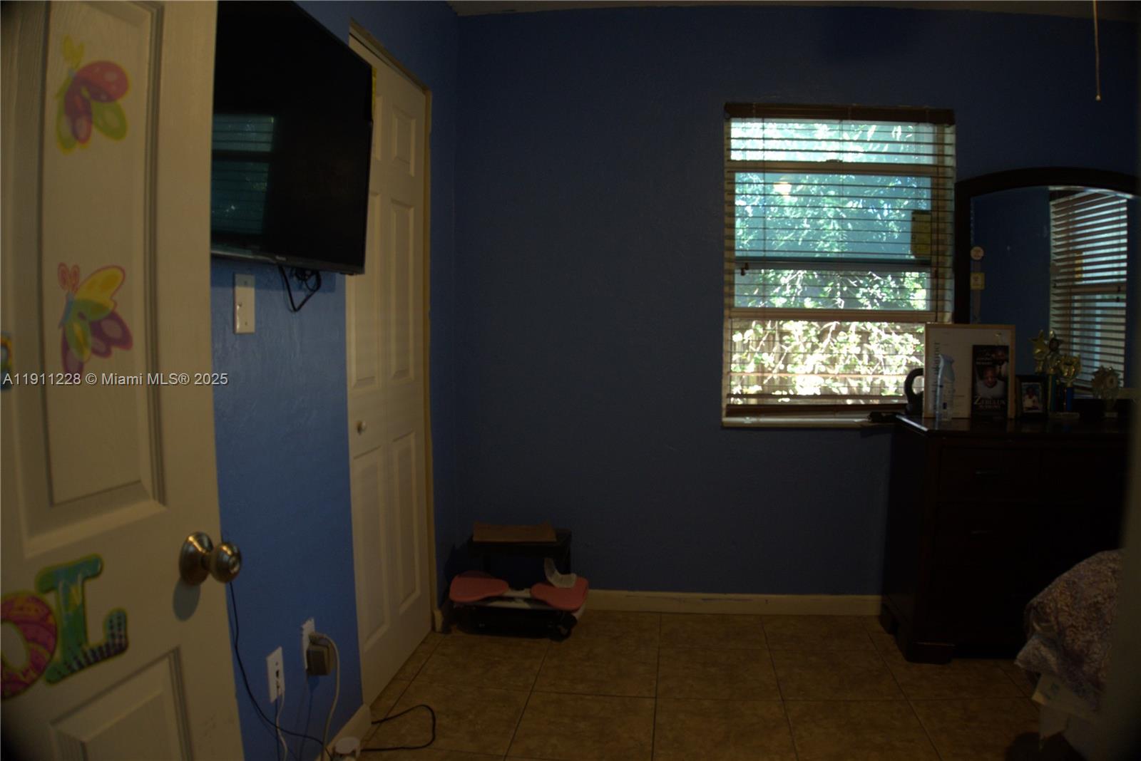 GOLDEN GLADES PARK 5TH AD - Residential