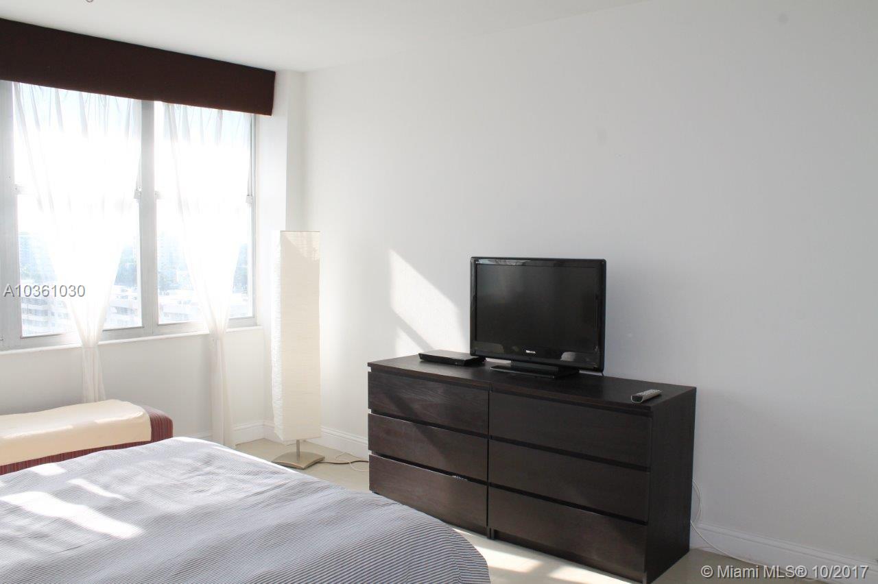 PARKVIEW POINT CONDO - Residential Lease