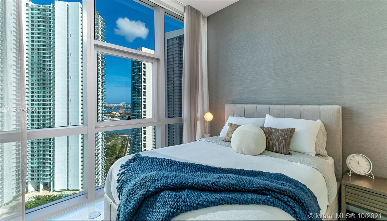 PARAMOUNT MIAMI - Residential