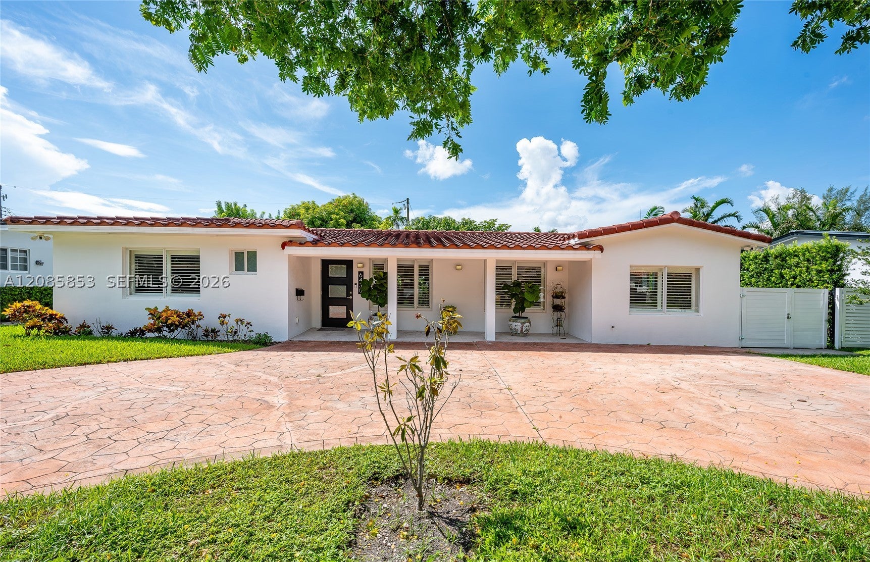 6430 SW 21 St, West Miami, FL, 33155/$975,000 1 6430 SW 21 St