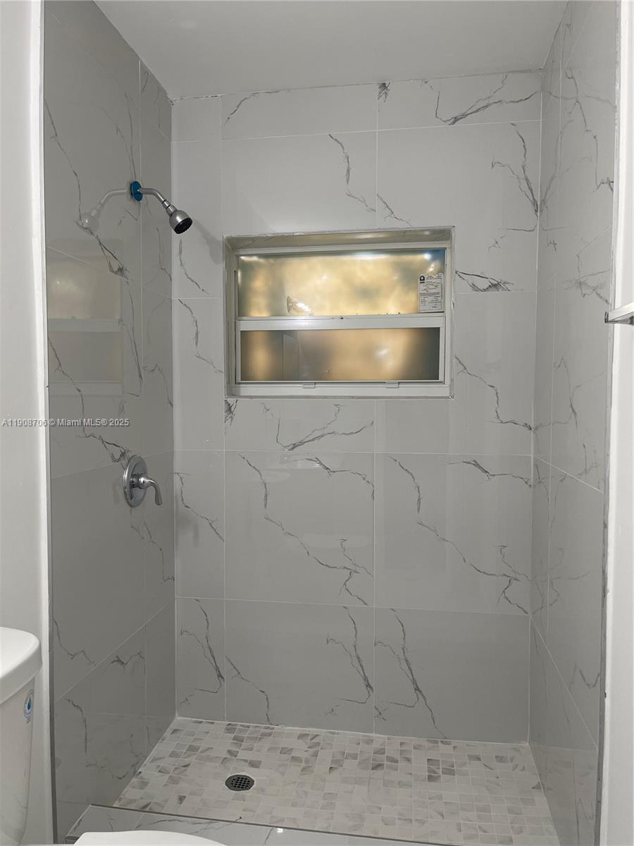 FLORAL PK 1ST AMD - Residential Lease