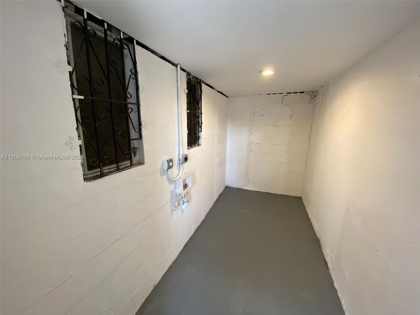 FLORAL PK 1ST AMD - Residential Lease