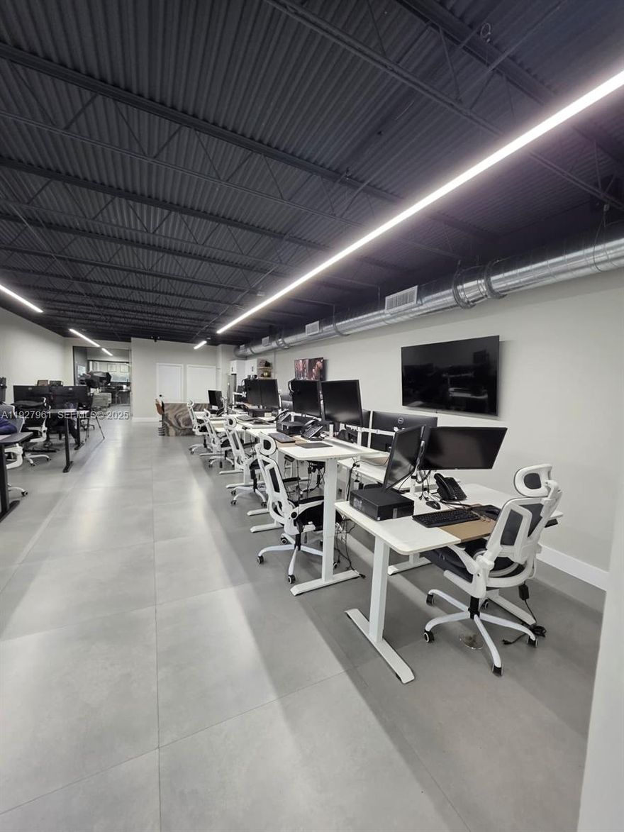 Prime Davie Blvd free standing real estate. One of the most high-traffic areas around Ft Lauderdale. Ideally situated between Highway 411 and I-95, the property offers outstanding visibility on bustling Davie Blvd, making it a hotspot for both local patrons and commuter traffic. 1 suite available approx. 900 sq. ft. ready to occupy, furnished or unfurnished.