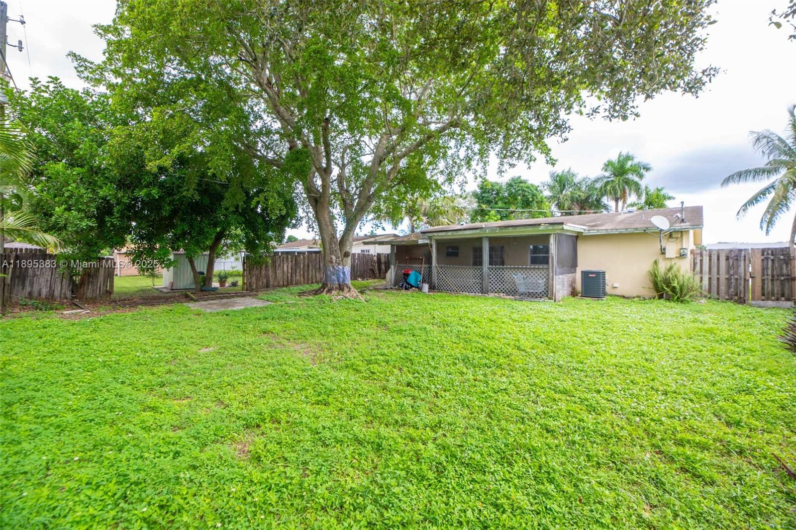 ATLANTA LAKE - Residential