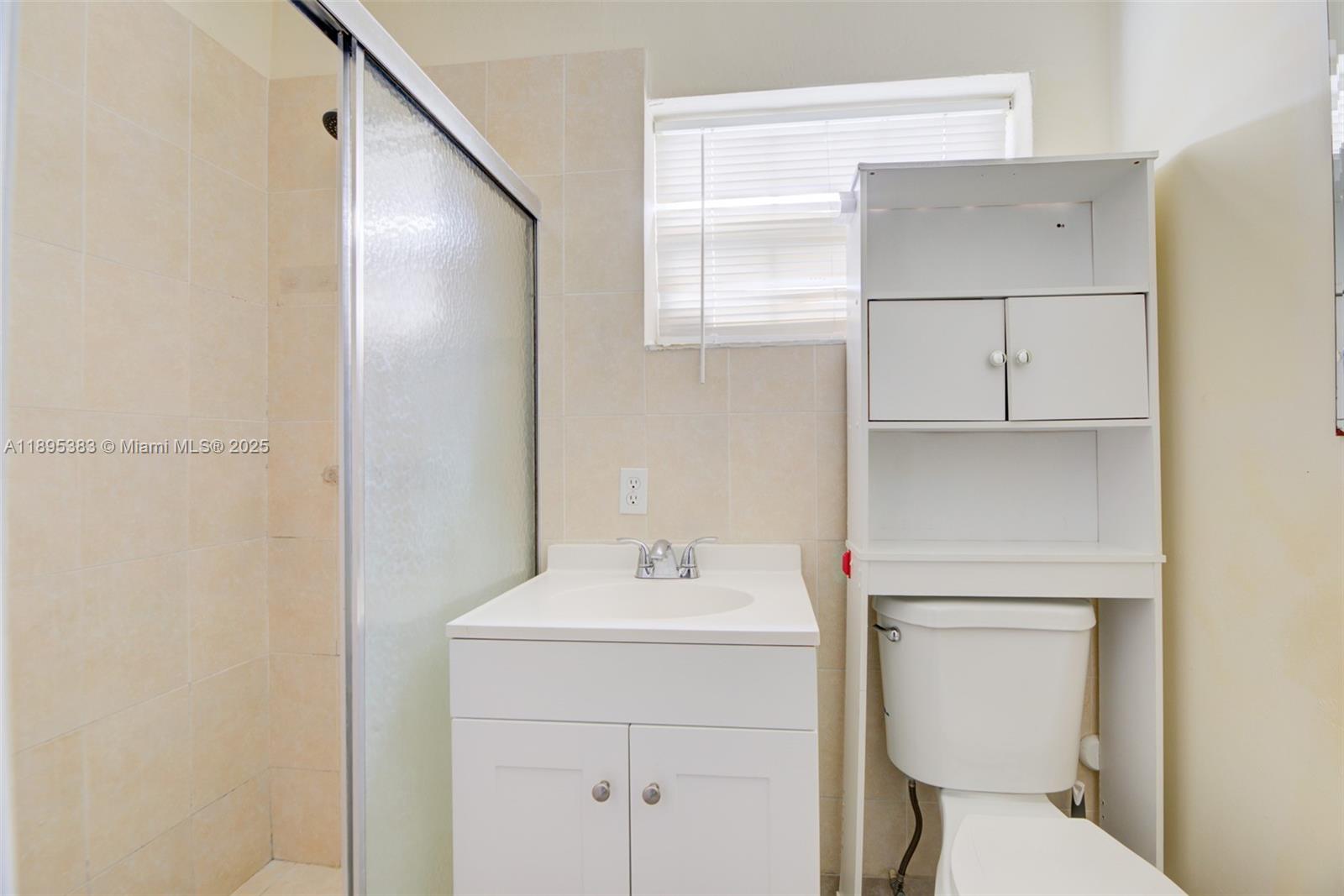 ATLANTA LAKE - Residential