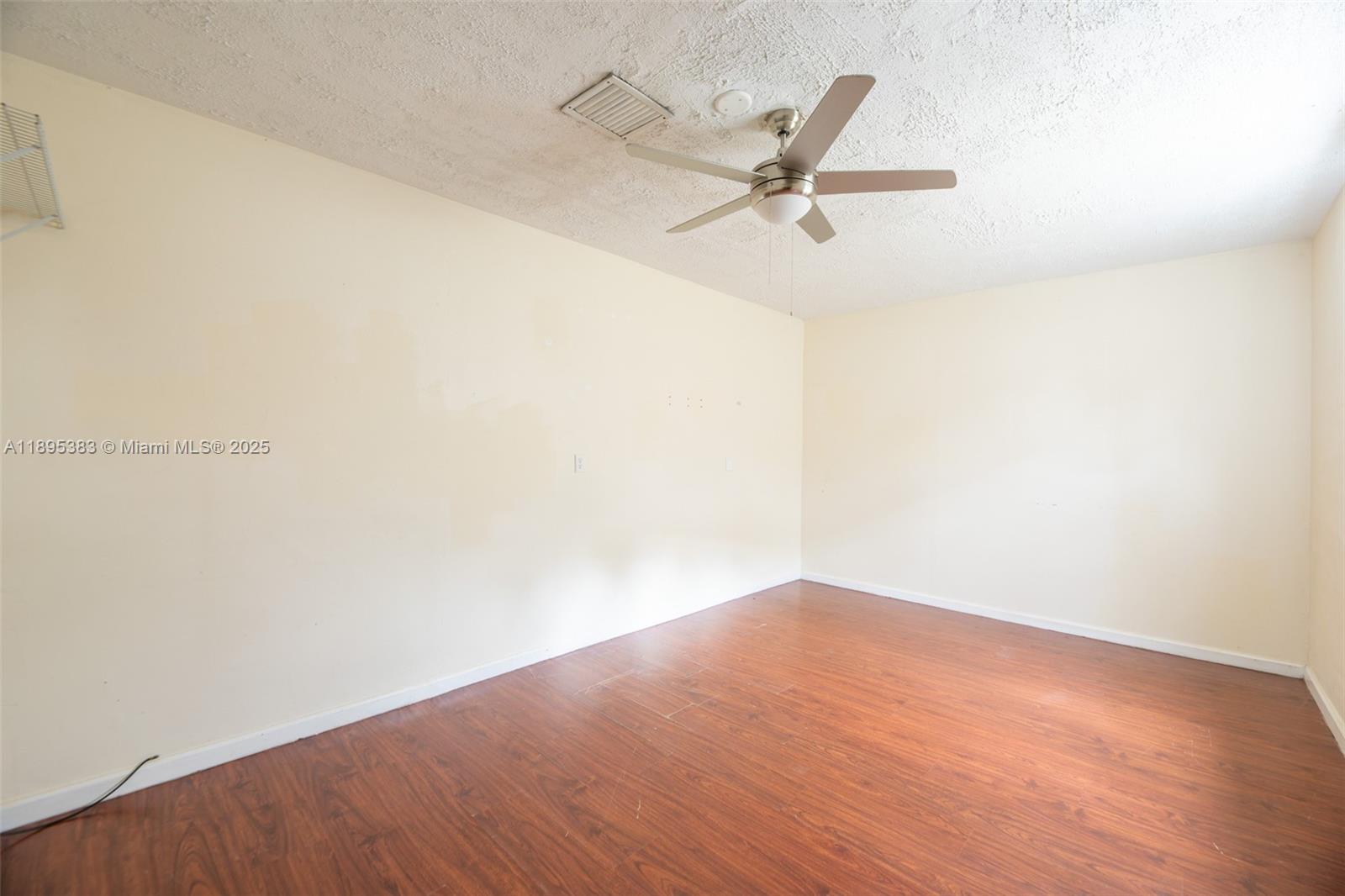 ATLANTA LAKE - Residential