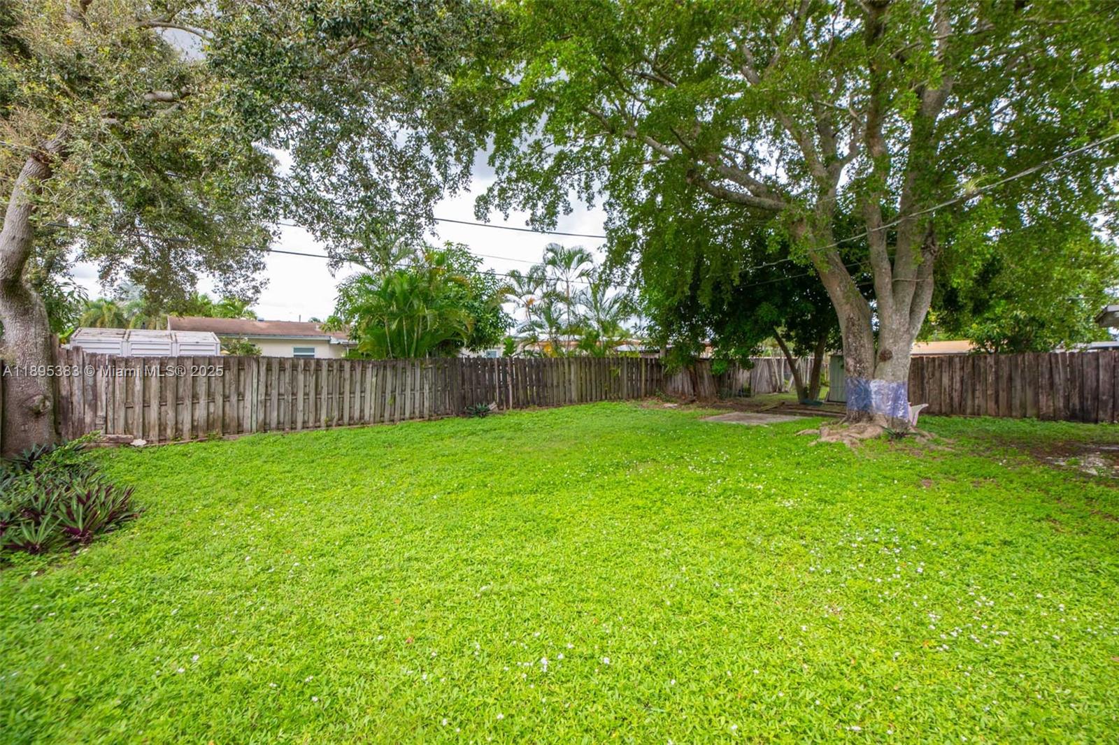 ATLANTA LAKE - Residential