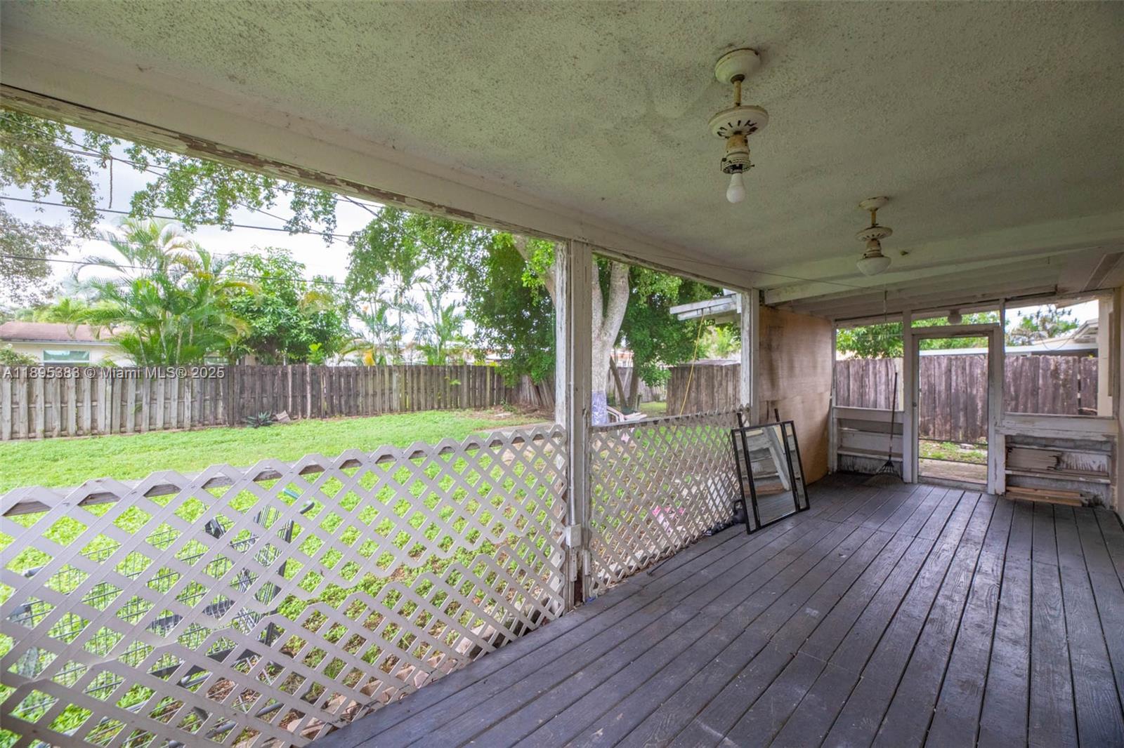 ATLANTA LAKE - Residential