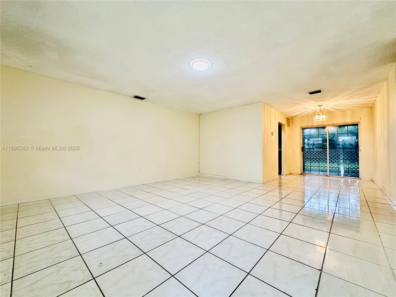 2900 N 73rd Ave