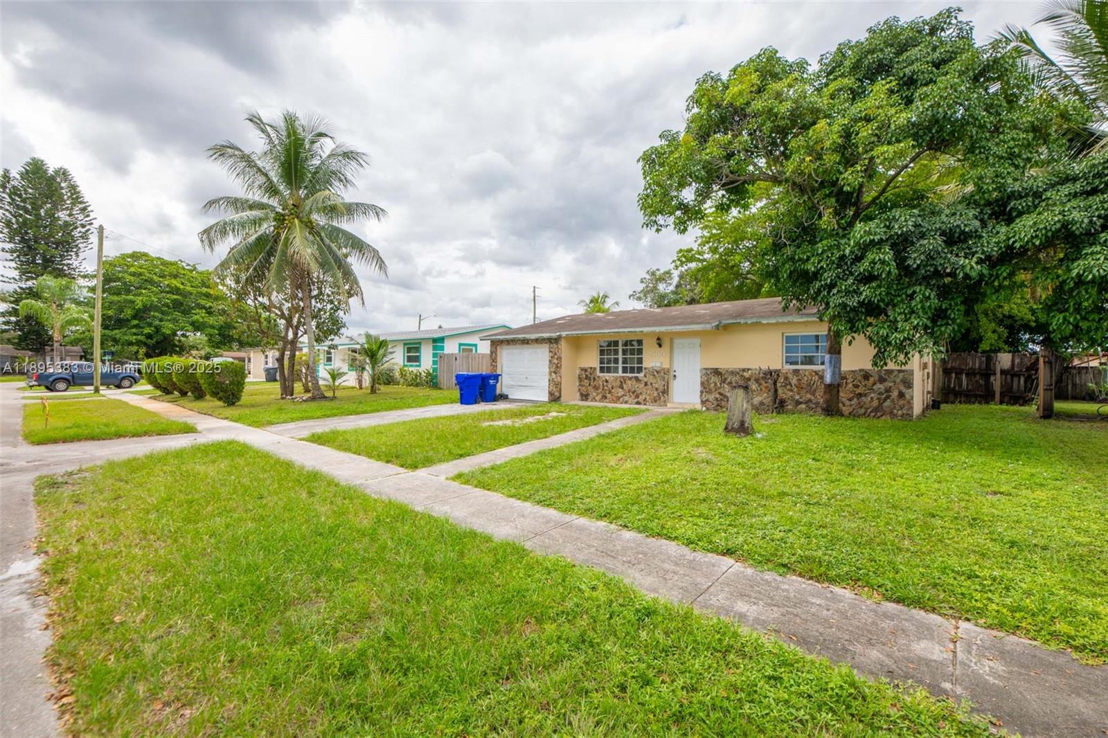 2900 N 73rd Ave