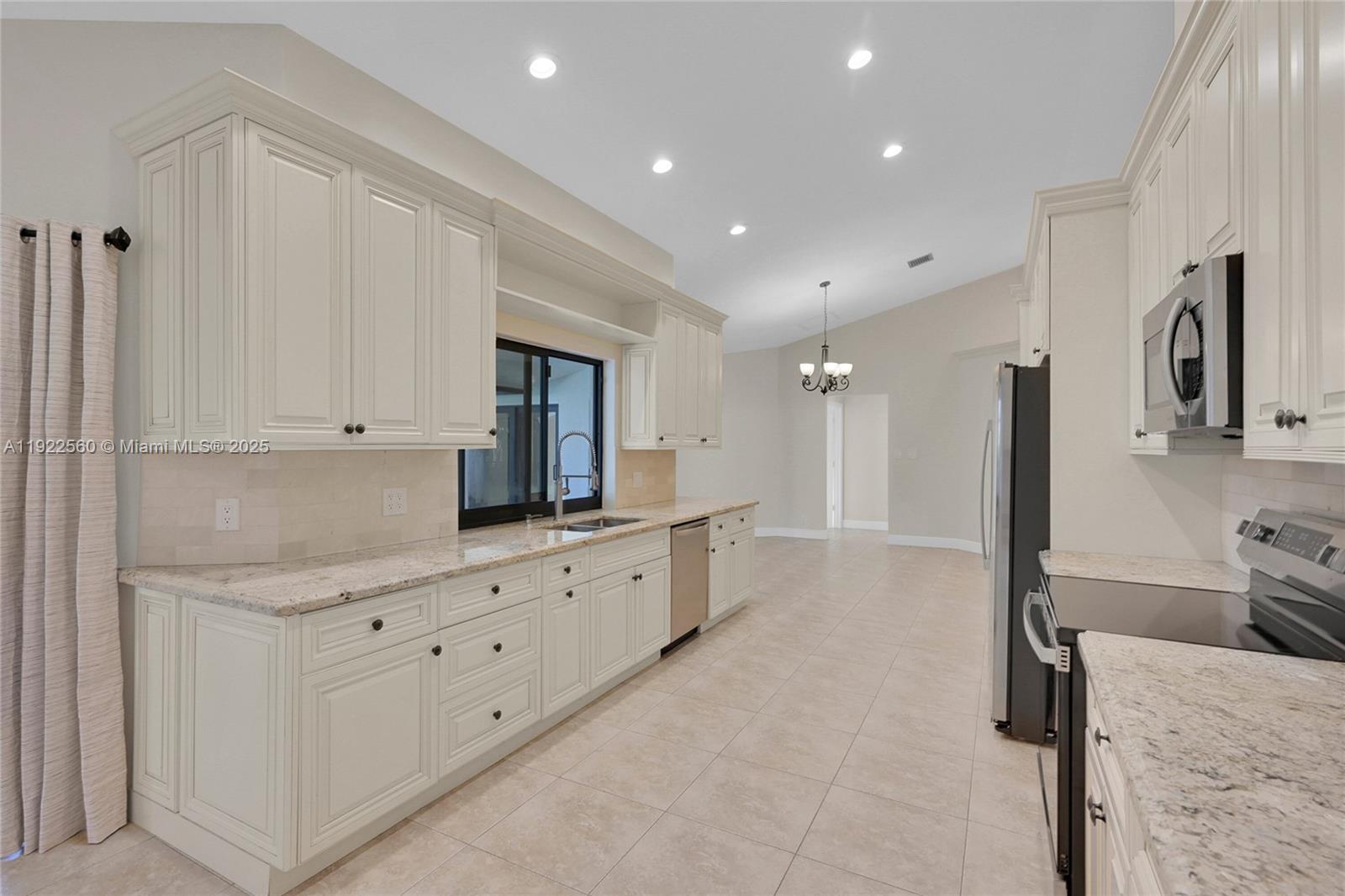 PINE RIDGE - Residential Lease