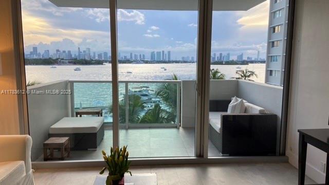MIRADOR 1200 CONDO - Residential Lease