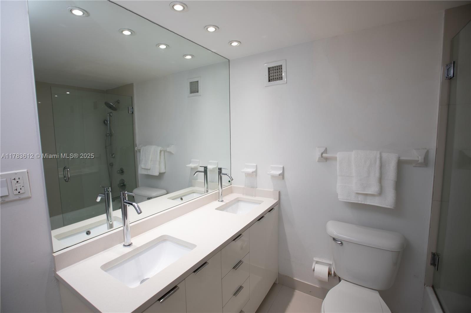 MIRADOR 1200 CONDO - Residential Lease