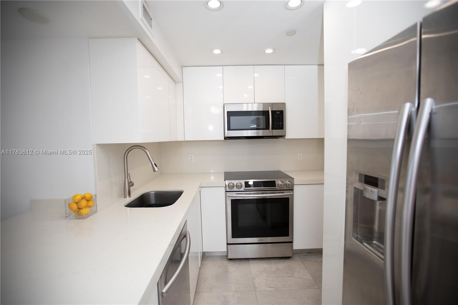 MIRADOR 1200 CONDO - Residential Lease