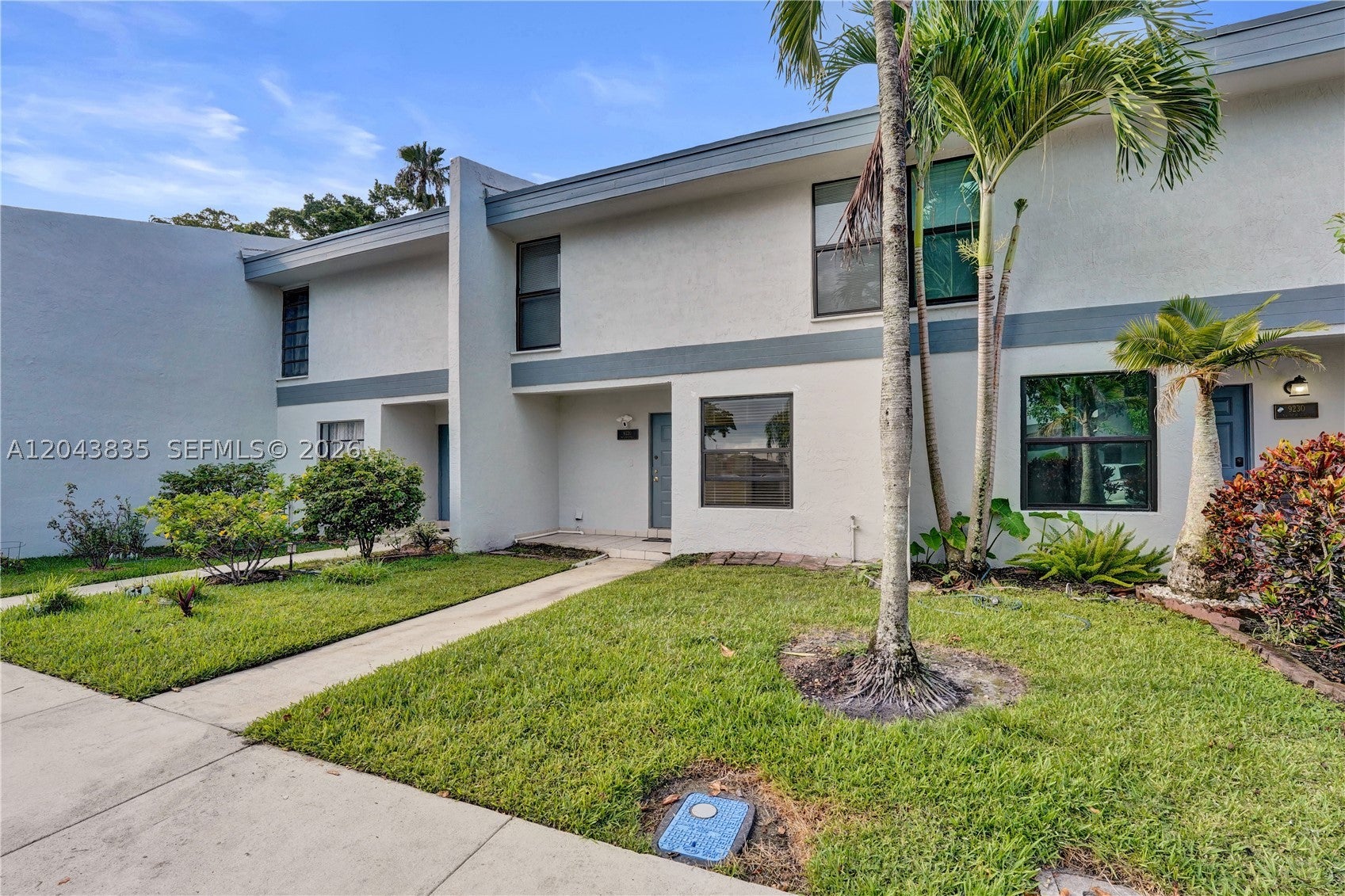 9220 NW 14th St 272, Pembroke Pines FL 33024