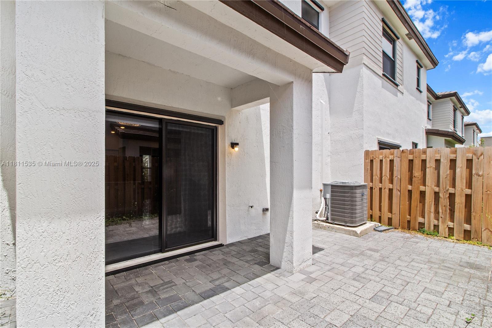 UNITED STATES - Residential