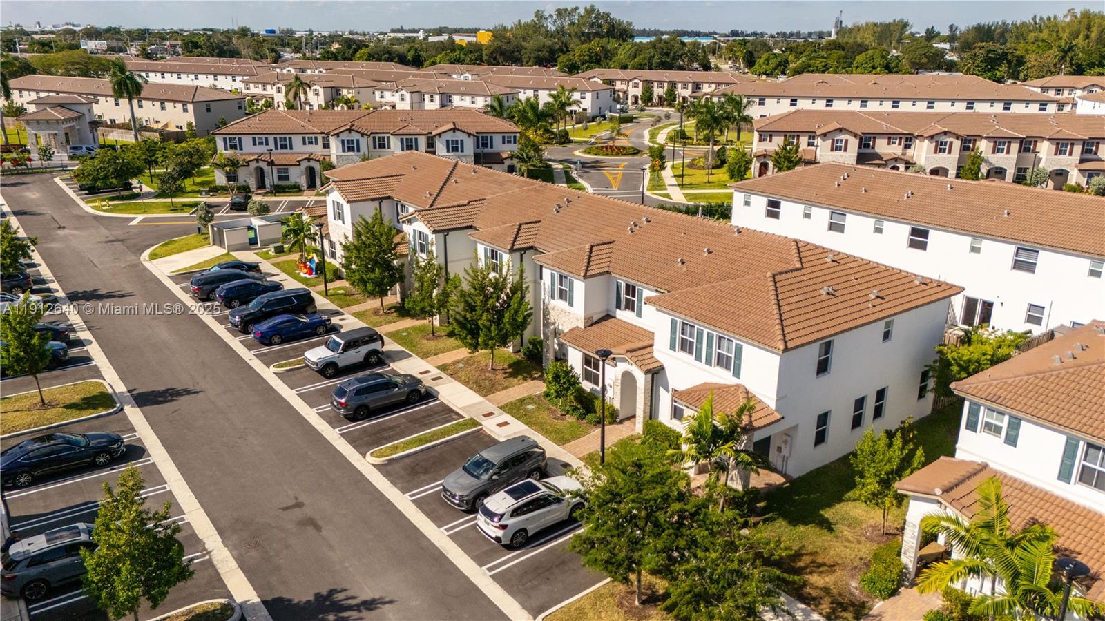 WESTVIEW GARDENS APARTMEN - Residential