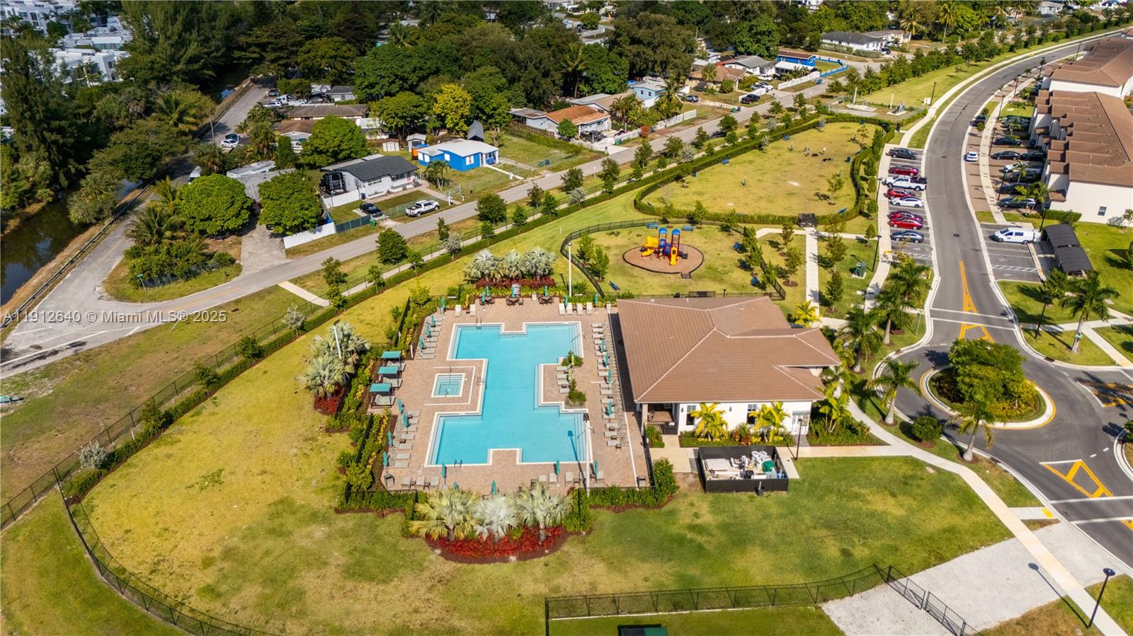 WESTVIEW GARDENS APARTMEN - Residential