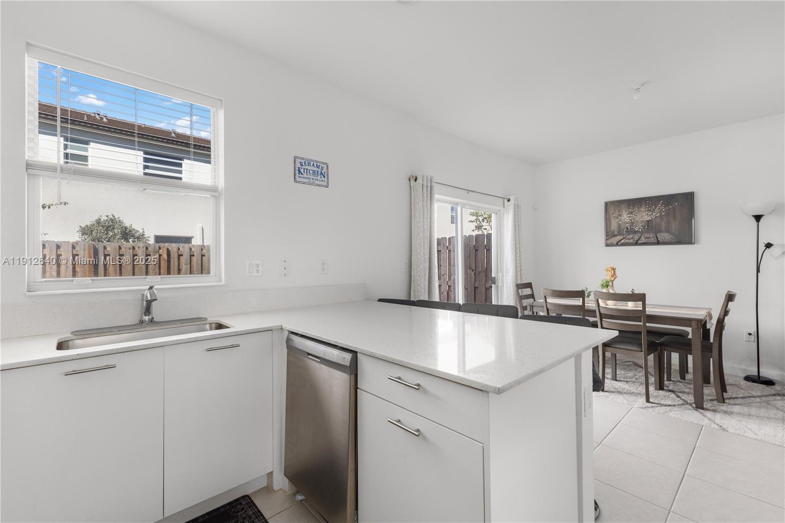 WESTVIEW GARDENS APARTMEN - Residential