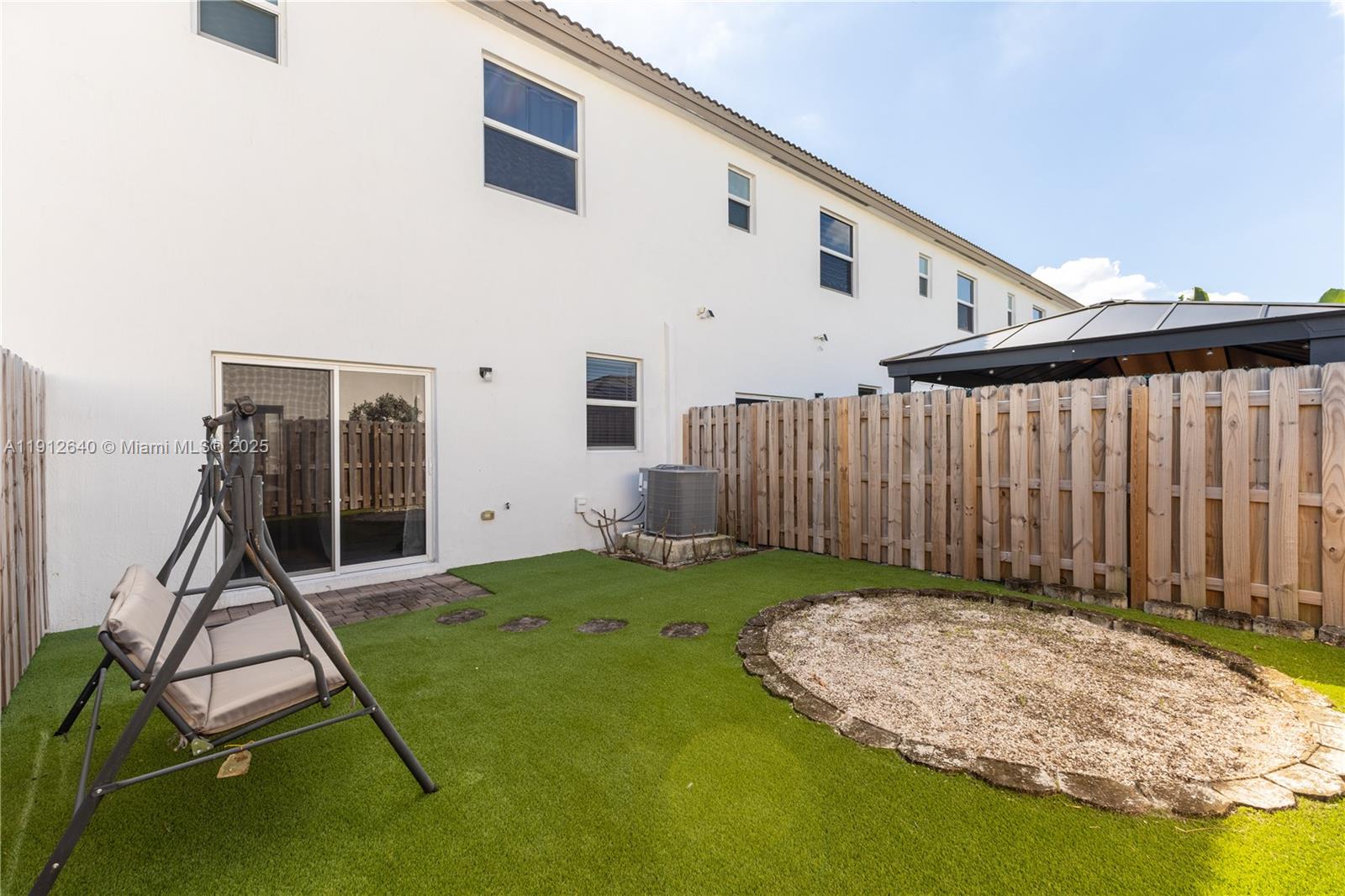 WESTVIEW GARDENS APARTMEN - Residential