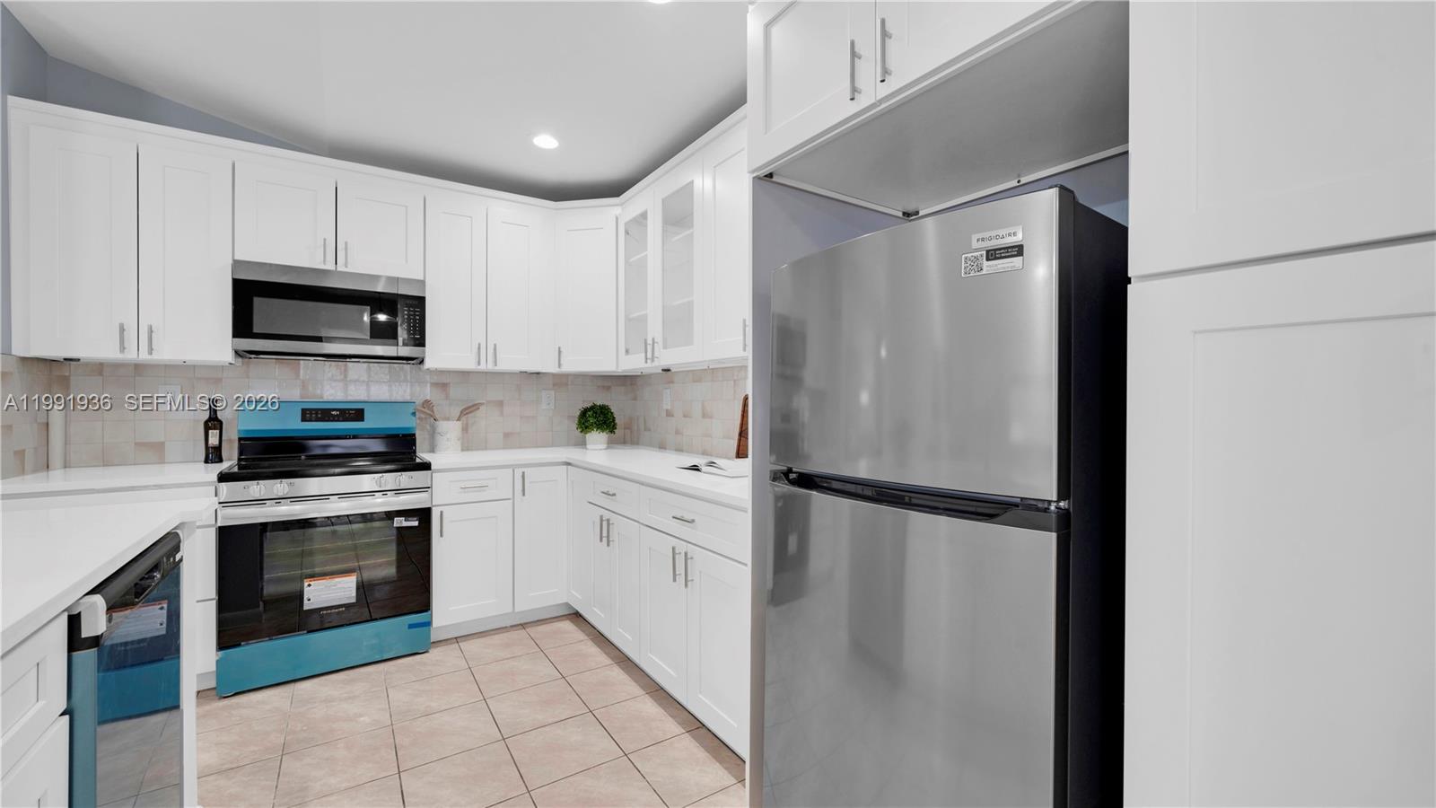 HOMES OF LAKE MIRAMAR - Residential