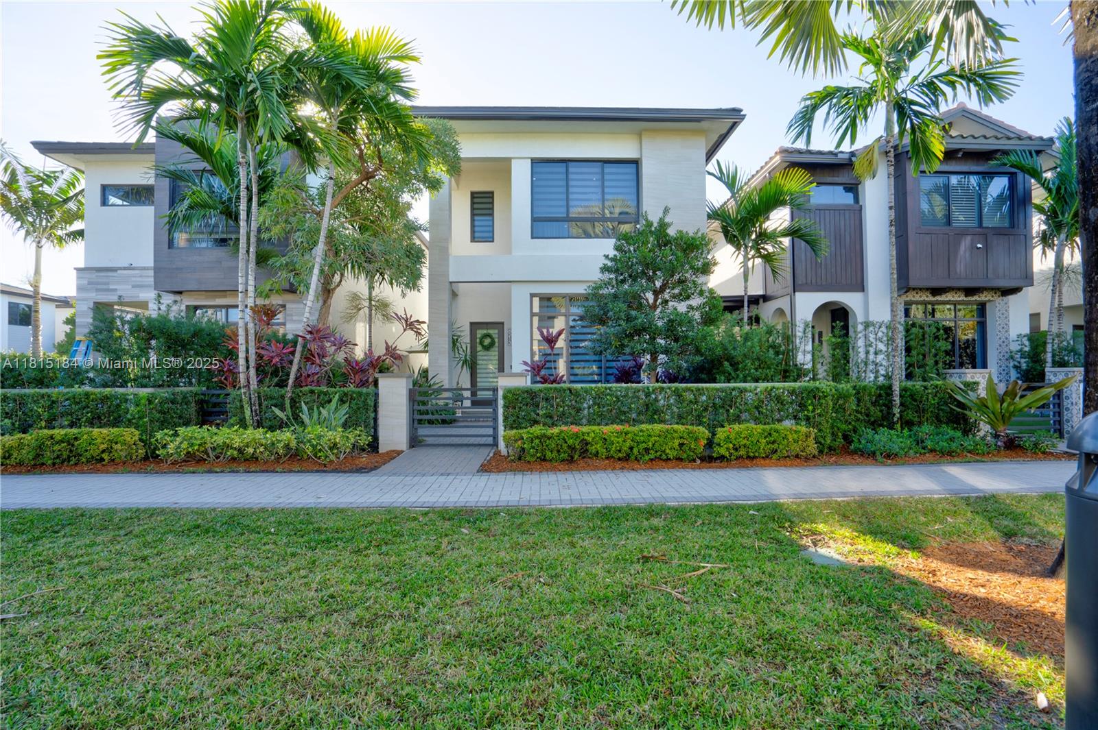 Property for Sale at 8213 Nw 44th Ter, Doral, Miami-Dade County, Florida - Bedrooms: 4 
Bathrooms: 4  - $1,190,000