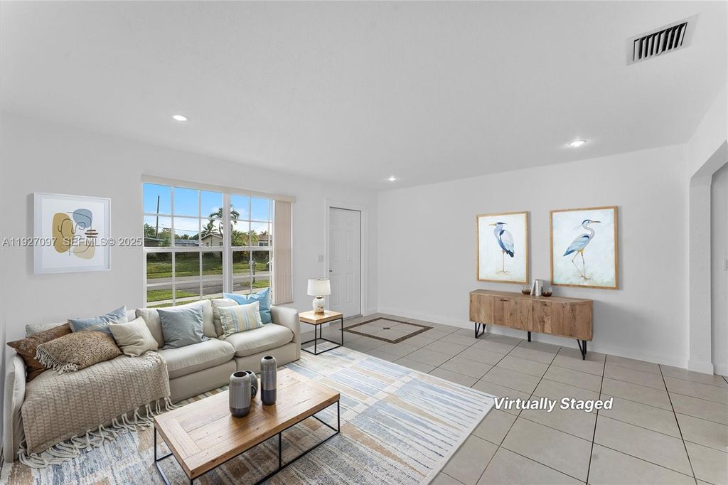 Photo of 5511 SW 36th Ct, Davie, FL 33314 (MLS # A11927097)