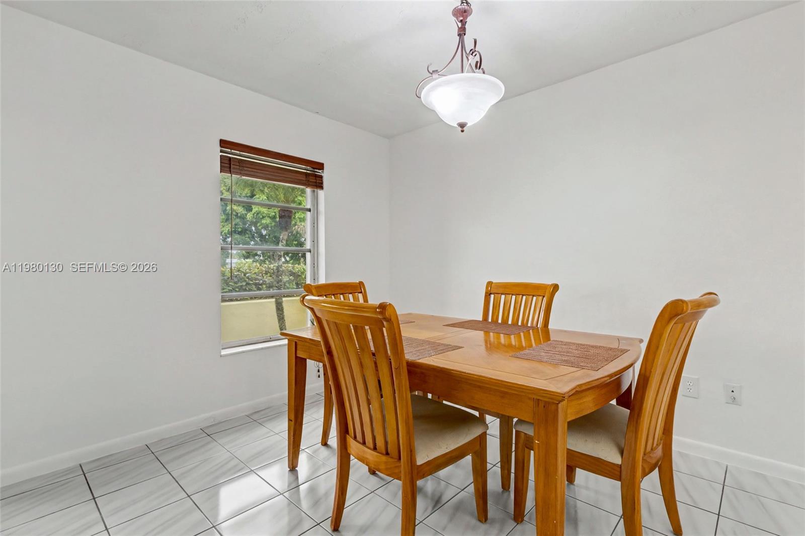 DEVON AIRE ESTATES SEC 1 - Residential