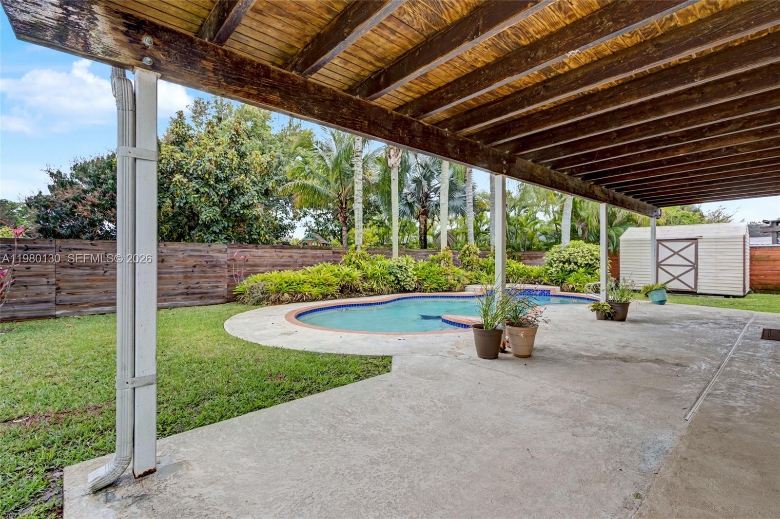 DEVON AIRE ESTATES SEC 1 - Residential