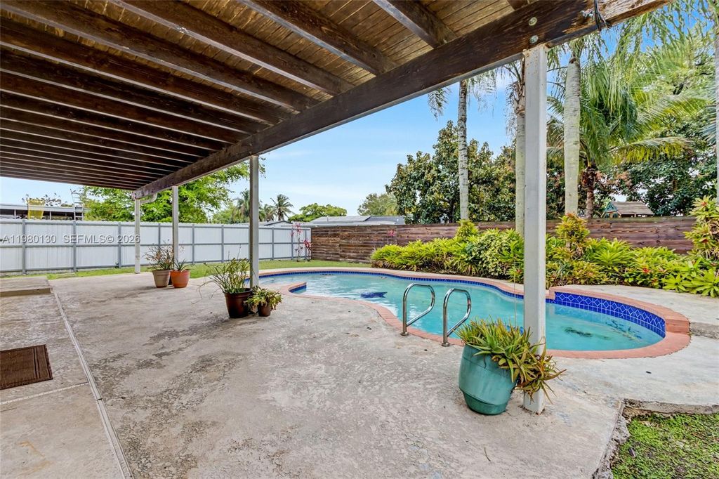 Photo of 10555 SW 124th Rd, Miami, FL 33186 (MLS # A11980130)