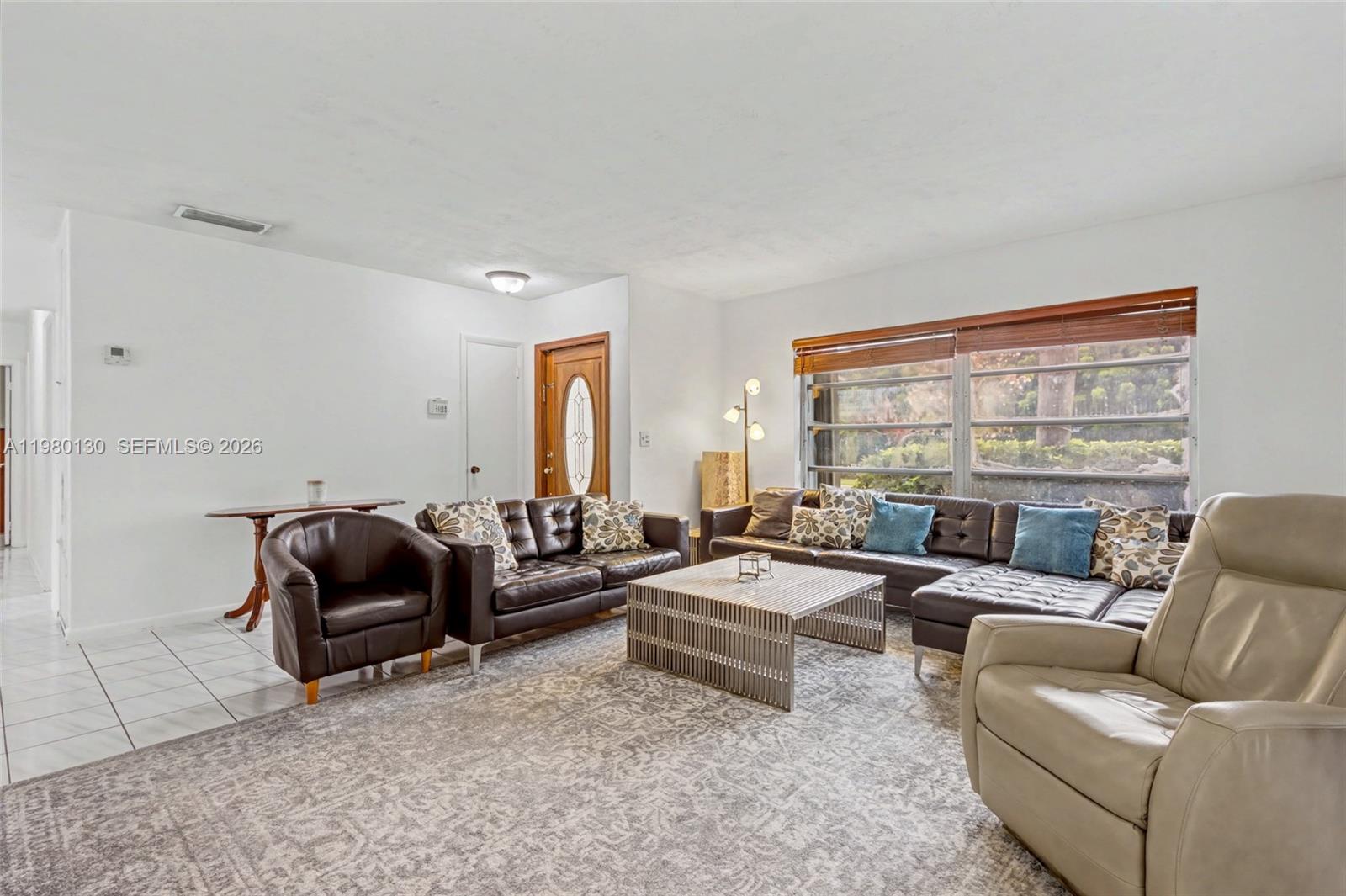 DEVON AIRE ESTATES SEC 1 - Residential