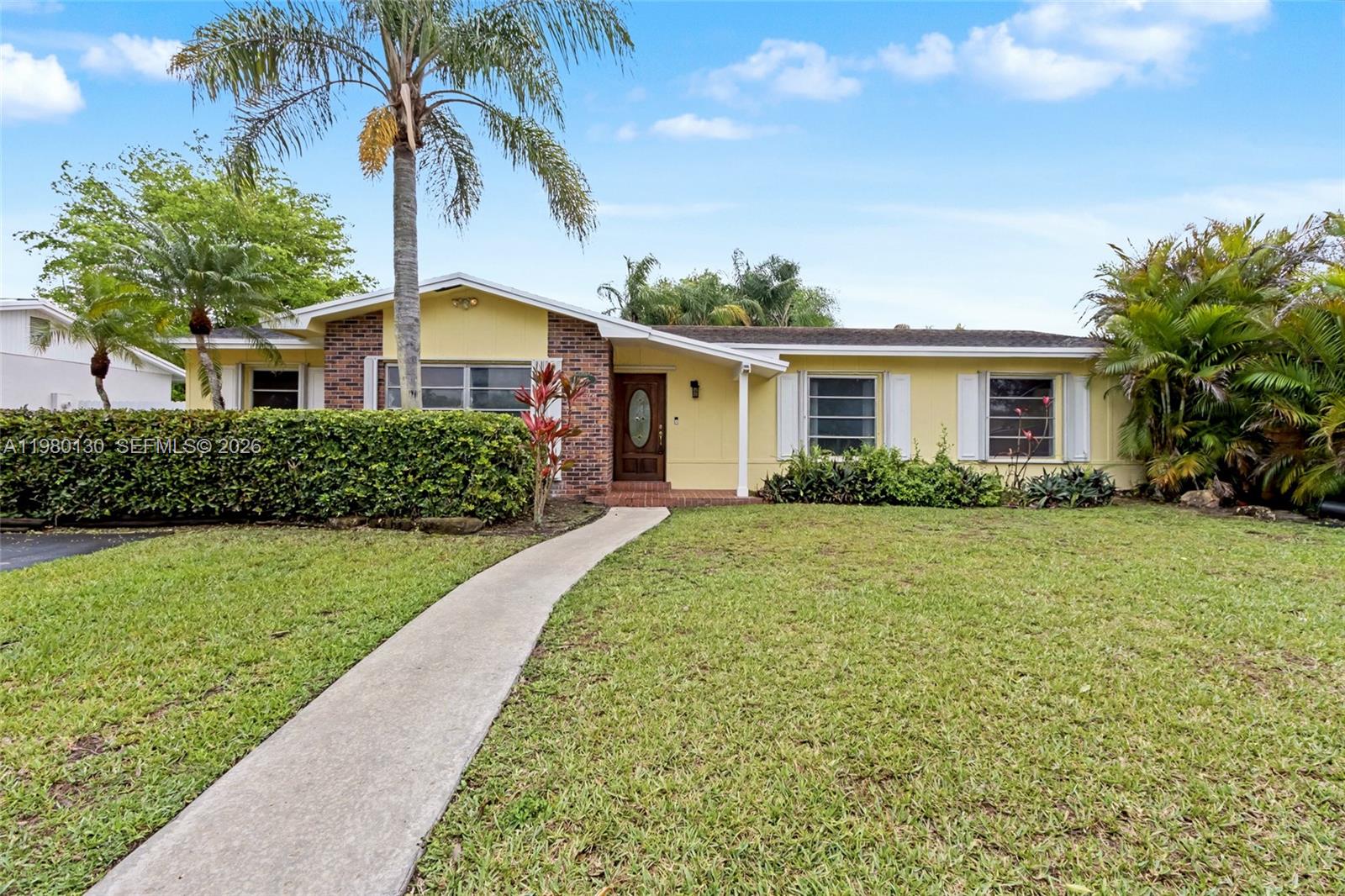 DEVON AIRE ESTATES SEC 1 - Residential