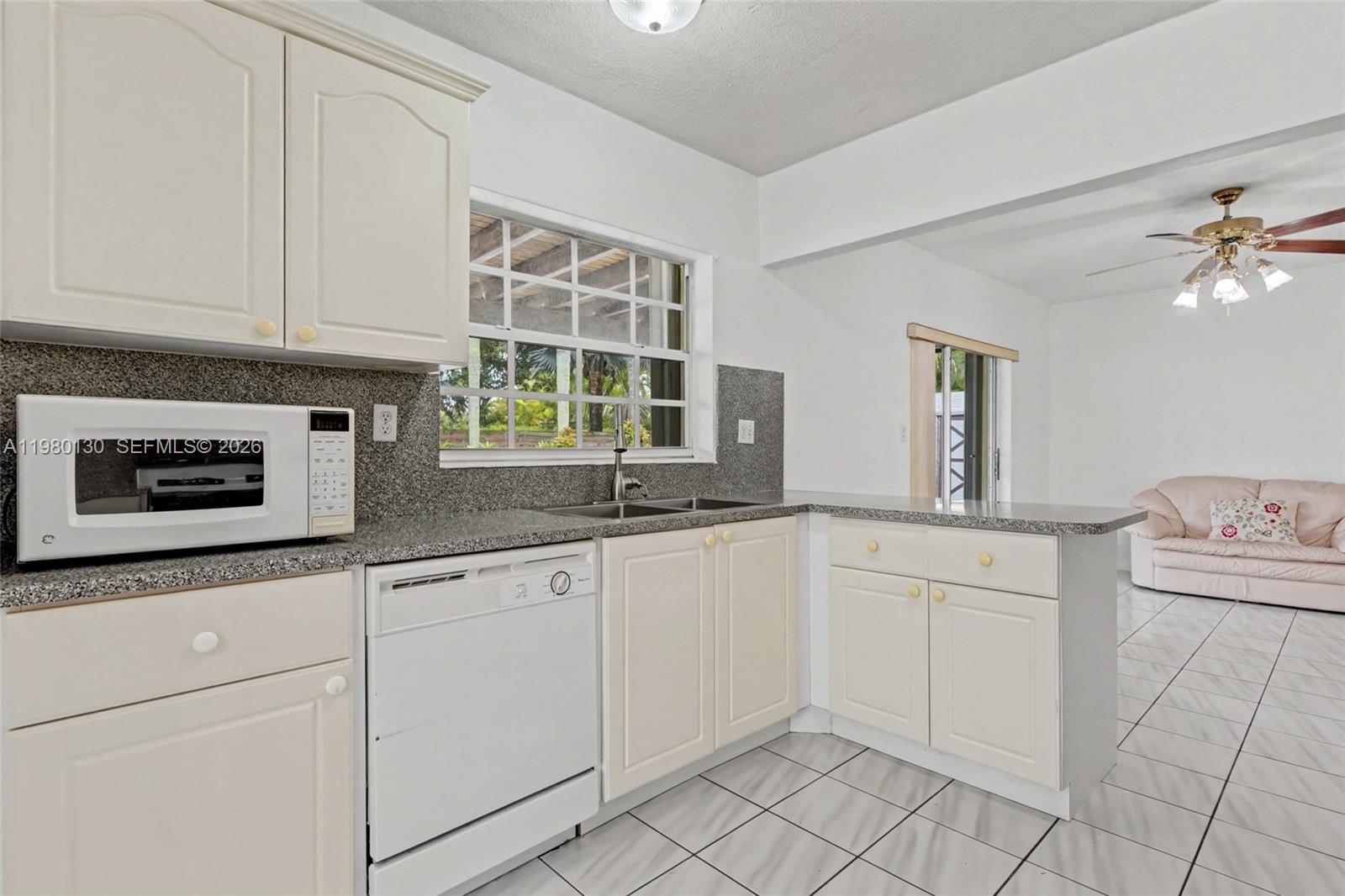 DEVON AIRE ESTATES SEC 1 - Residential