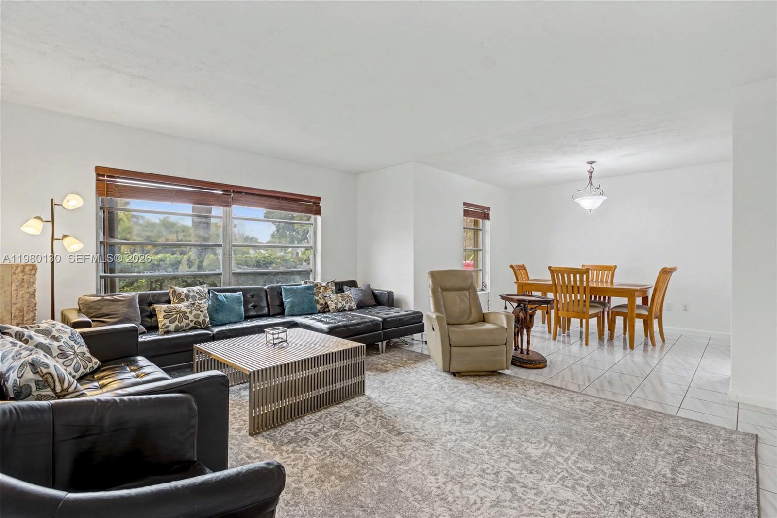 DEVON AIRE ESTATES SEC 1 - Residential