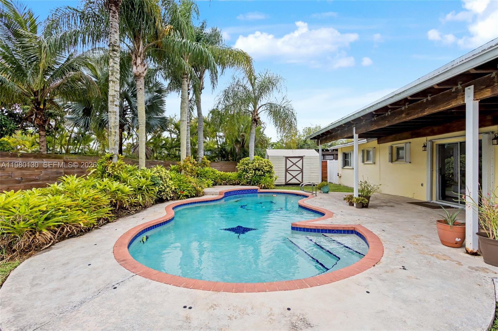 DEVON AIRE ESTATES SEC 1 - Residential