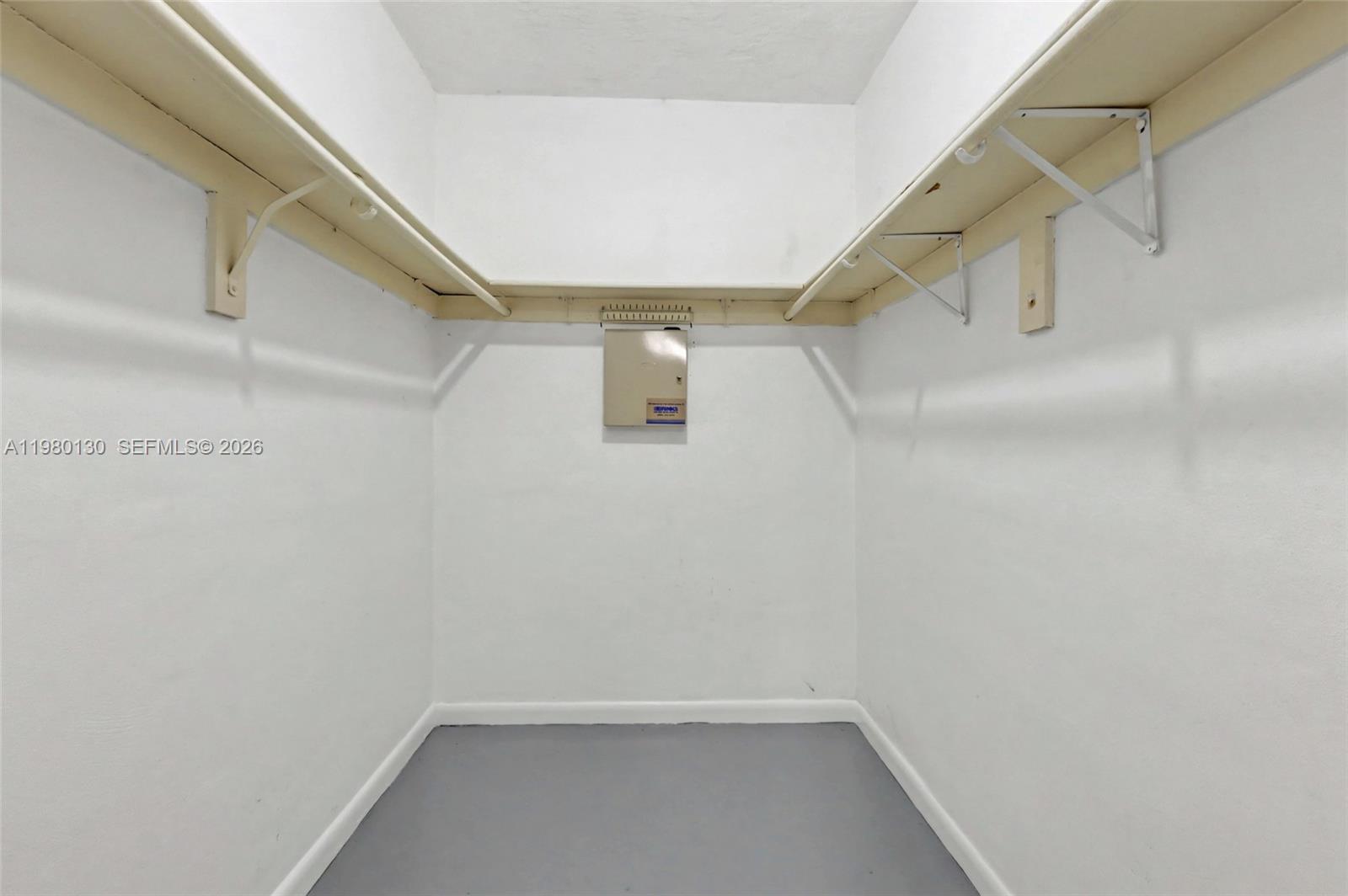 DEVON AIRE ESTATES SEC 1 - Residential