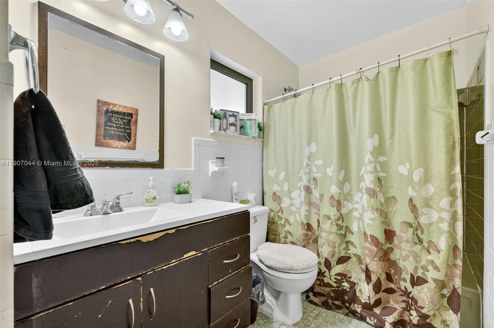 ORIOLE-MARGATE SEC 3 - Residential