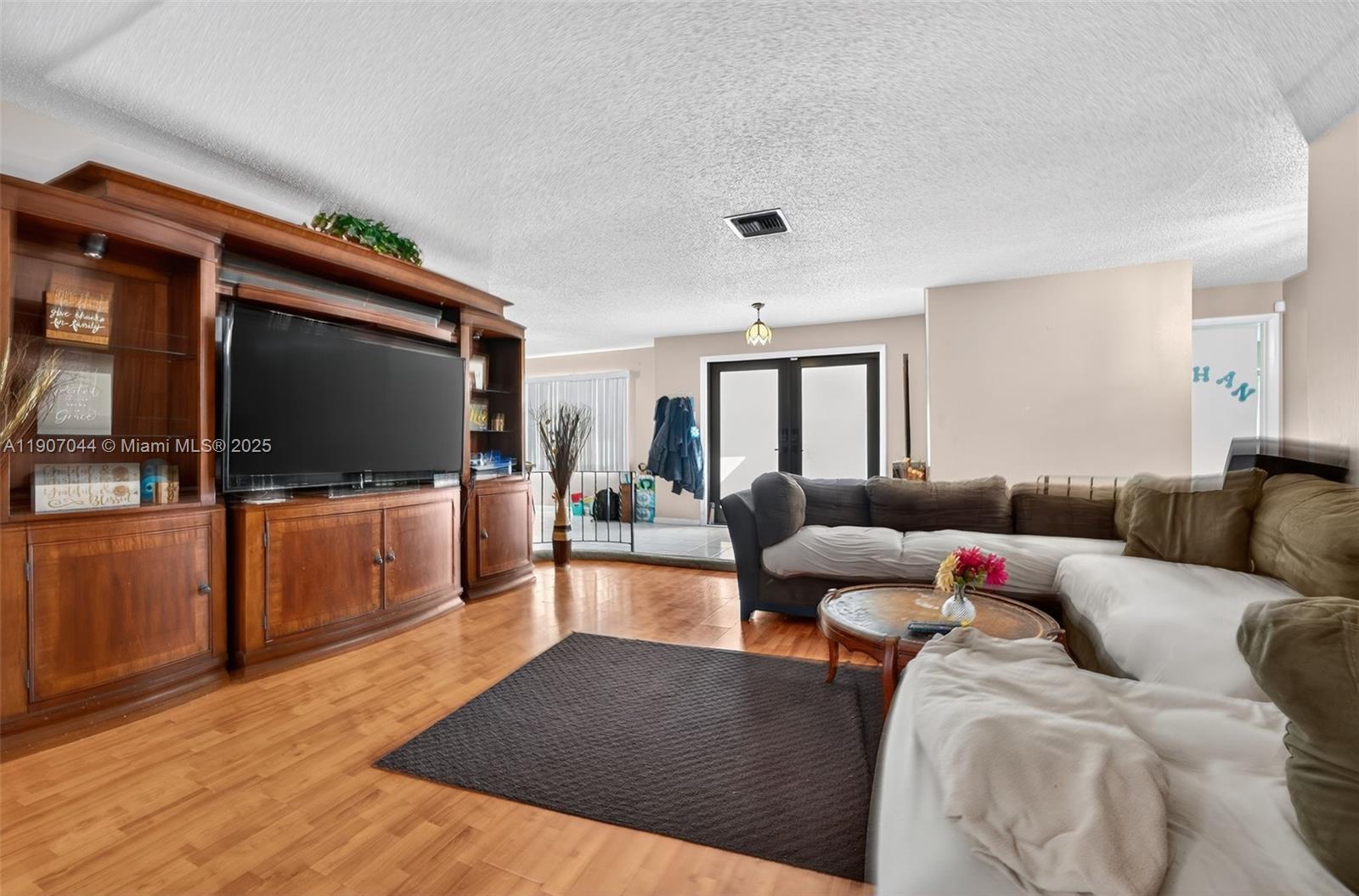 ORIOLE-MARGATE SEC 3 - Residential