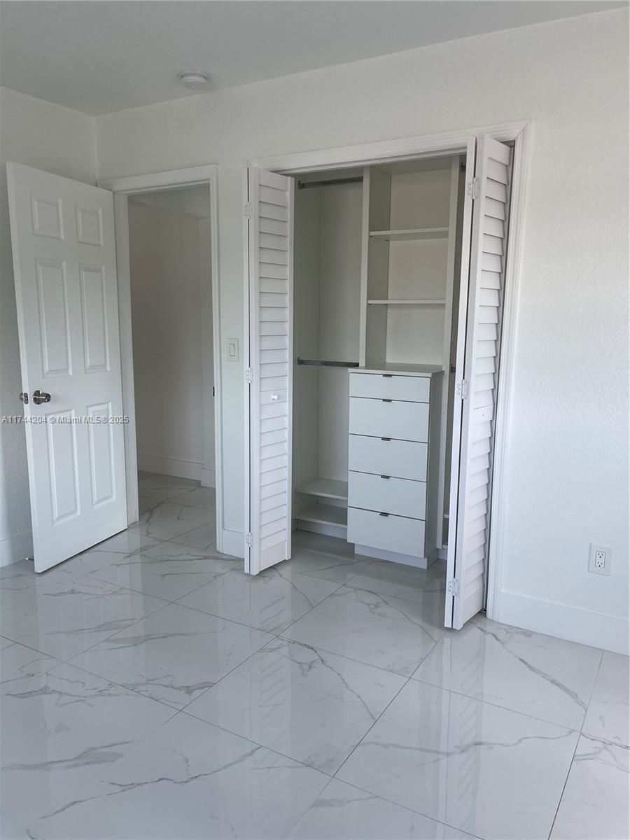 PINEWOOD - Residential Income