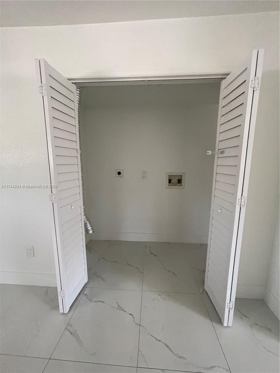 PINEWOOD - Residential Income