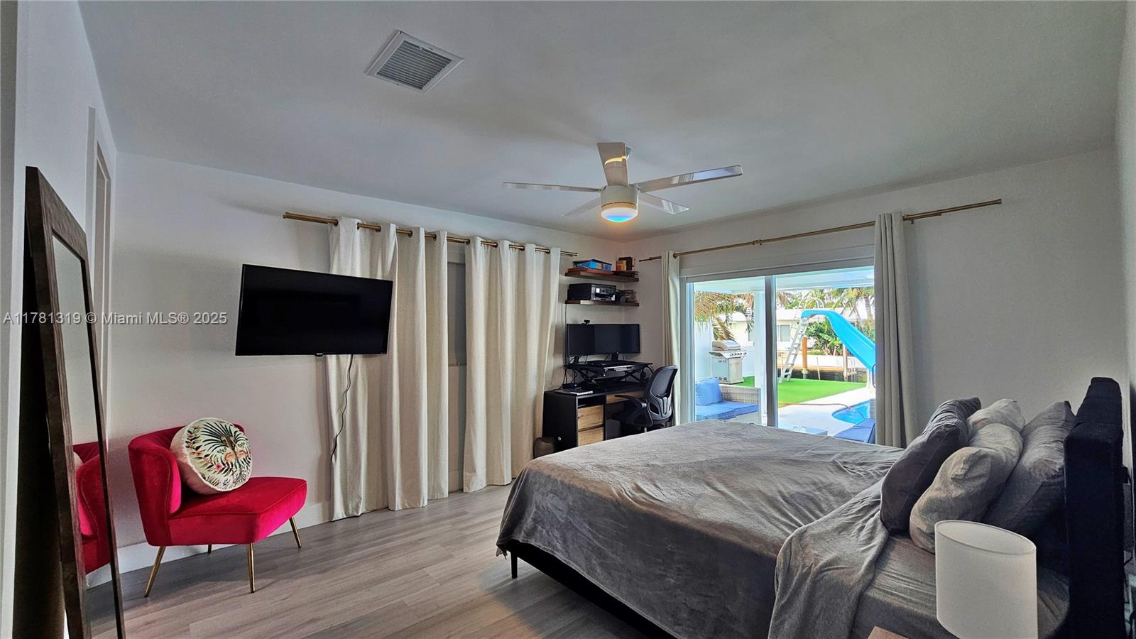 BOULEVARD PARK ISLES SEC - Residential